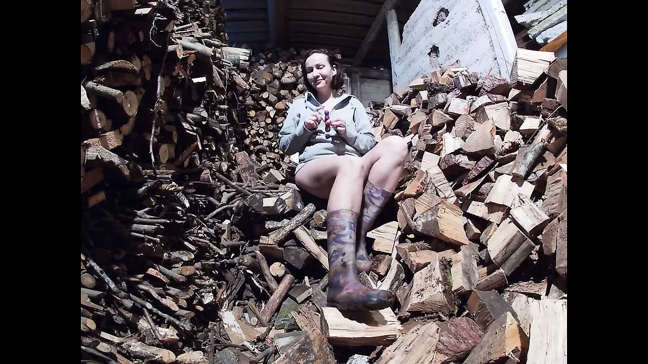 Farmer Wife Masturbates in the wood shed watch online photo image