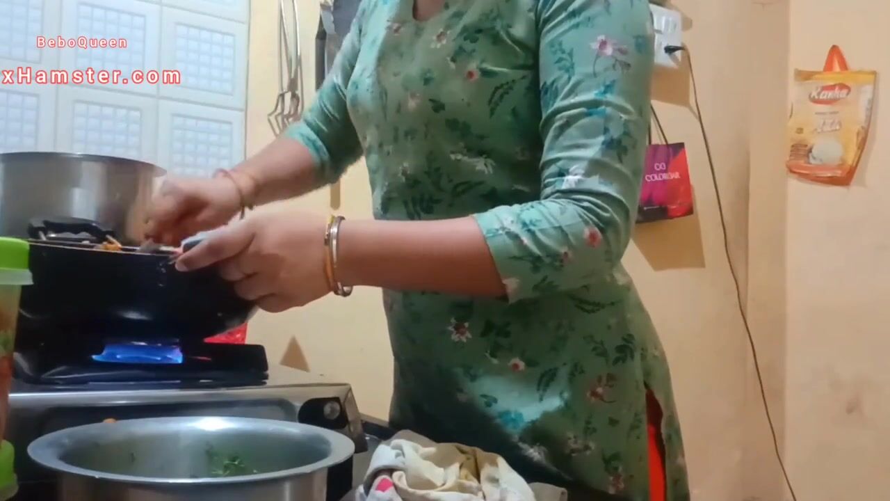 Indian Bhai-Bahan Fuck In Kitchen Clear Hindi Audio watch online