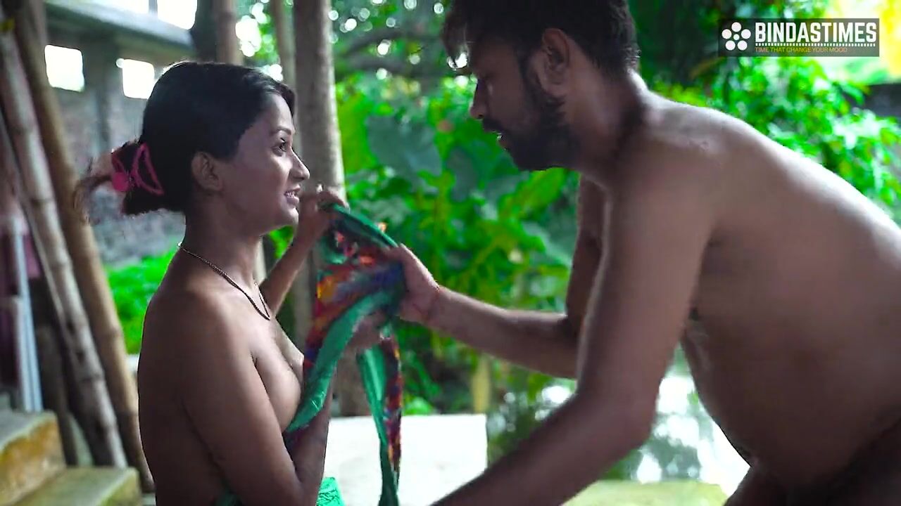 Kaamwali Porn Sexy - Kaamwali Bai ke sath Outdoor Masti Doodh Nikal ke ( Hindi Audio ) watch  online