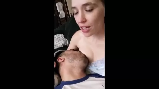 Трах кормящих мам порно видео. Смотреть трах кормящих мам онлайн