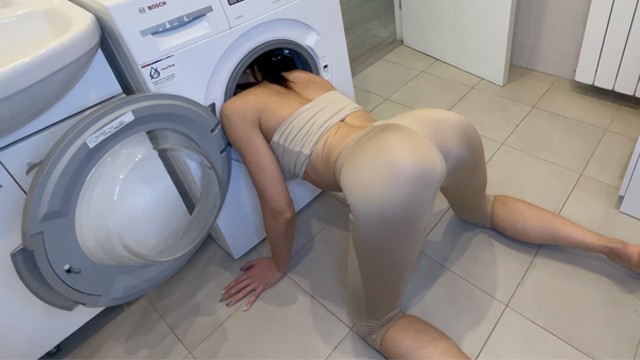 640px x 360px - Stepmom stuck in washing machine watch online
