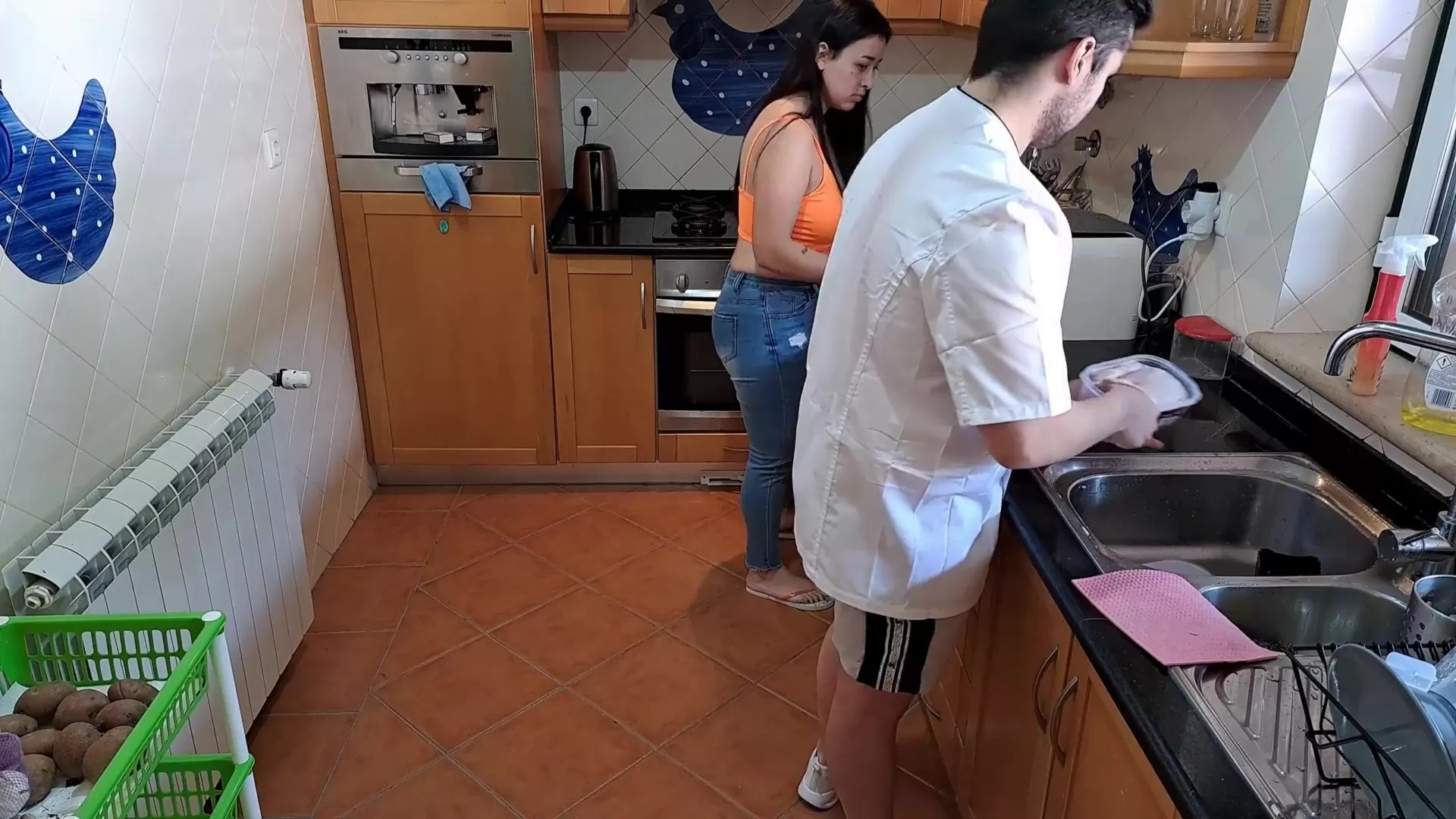 La moglie copula lo chef durante il corso di cucina e sborra più volte guarda online foto foto