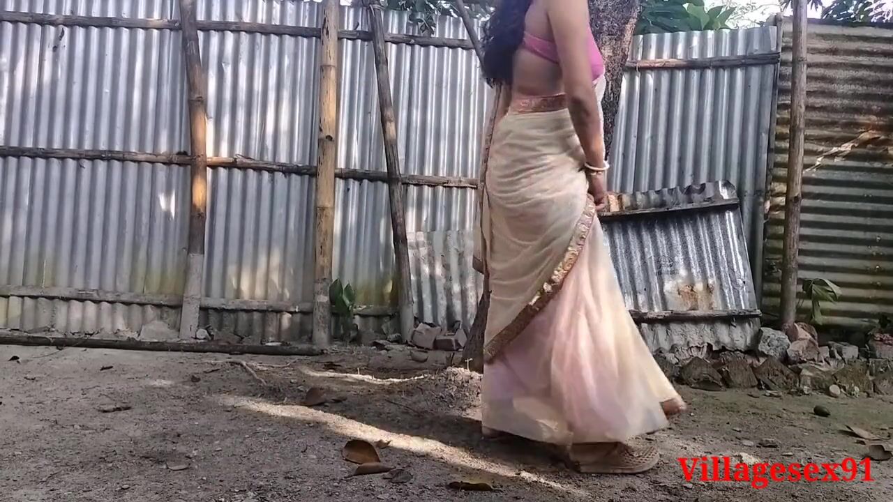Outdoor Fuck By Local Sonali Bhabi ( Official Movie Scene By Villagesex91 ) watch online