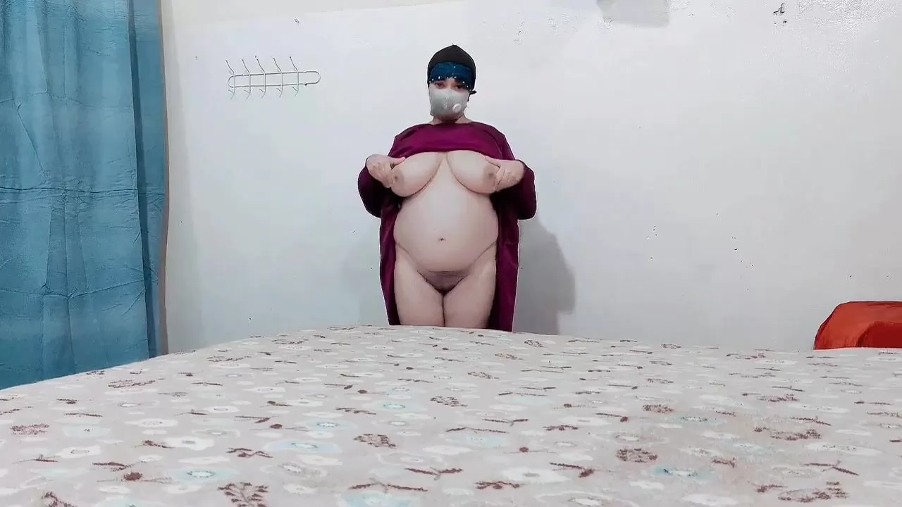 Beautiful Tits Muslim Chubby Girl Pressing Big Boobs watch online