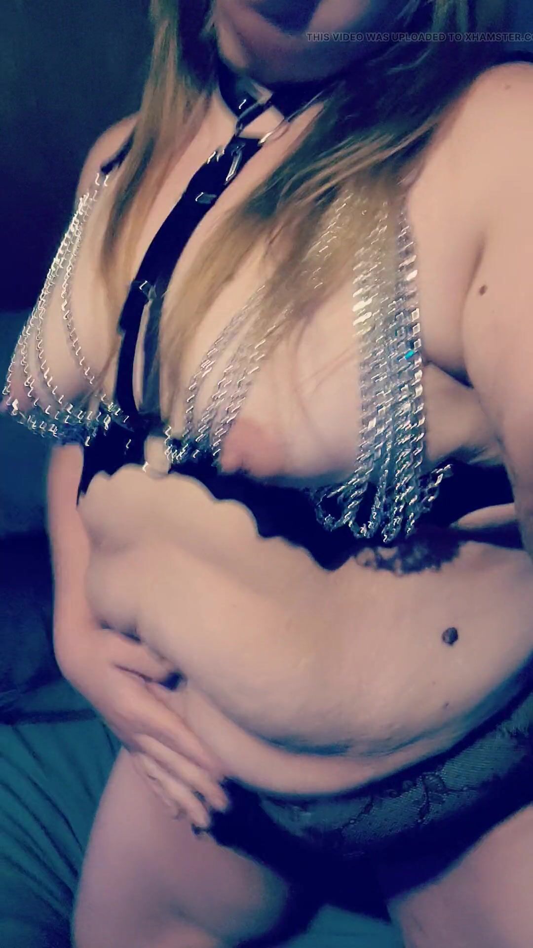 Showing off bbw body in sexy lingerie watch online