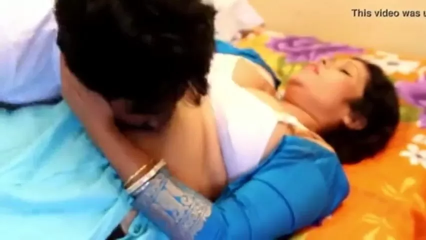 Indian Mom Sex Old Man In Bed - My Friend's Desi Mother is still very Sexy and very Hot watch online