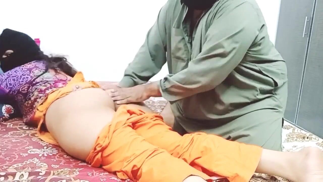 Pakistan Daughter Xxx - Pakistani Step Daughter Fucked By Father,s Friend With Hot Audio Talk watch  online