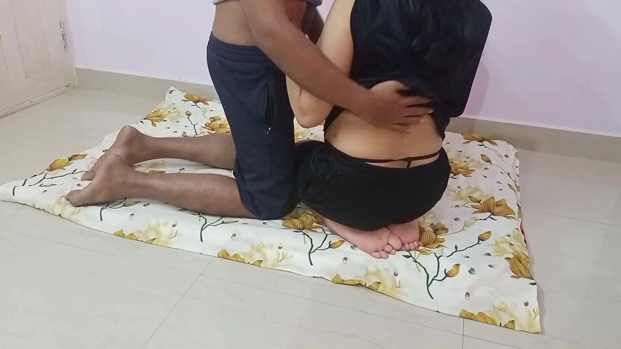 Makan Malik Ne Ghar Ka Kiraya Rima Bhabhi Ko ChodKar Vasoola  