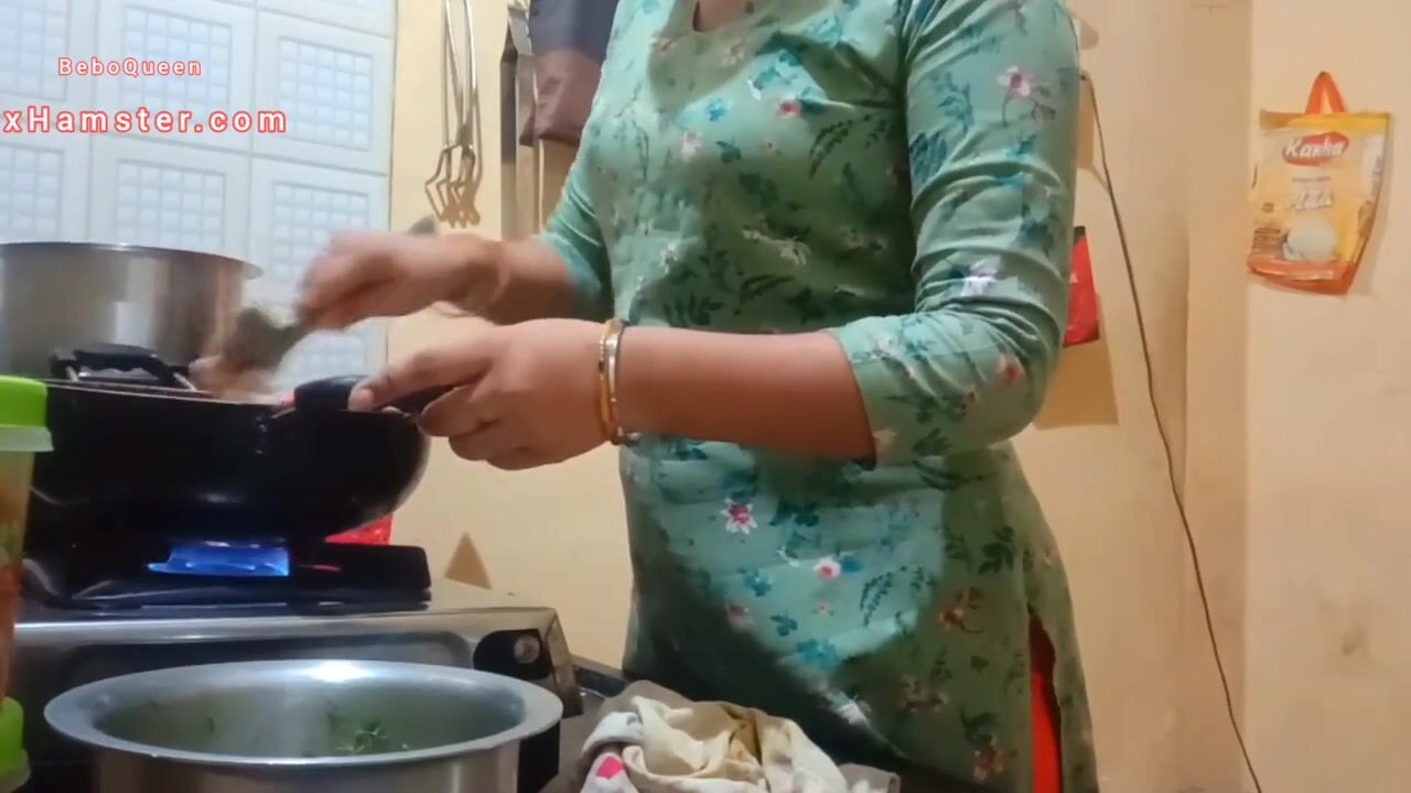 Indian Bhai-Bahan Fuck In Kitchen Clear Hindi Audio watch online