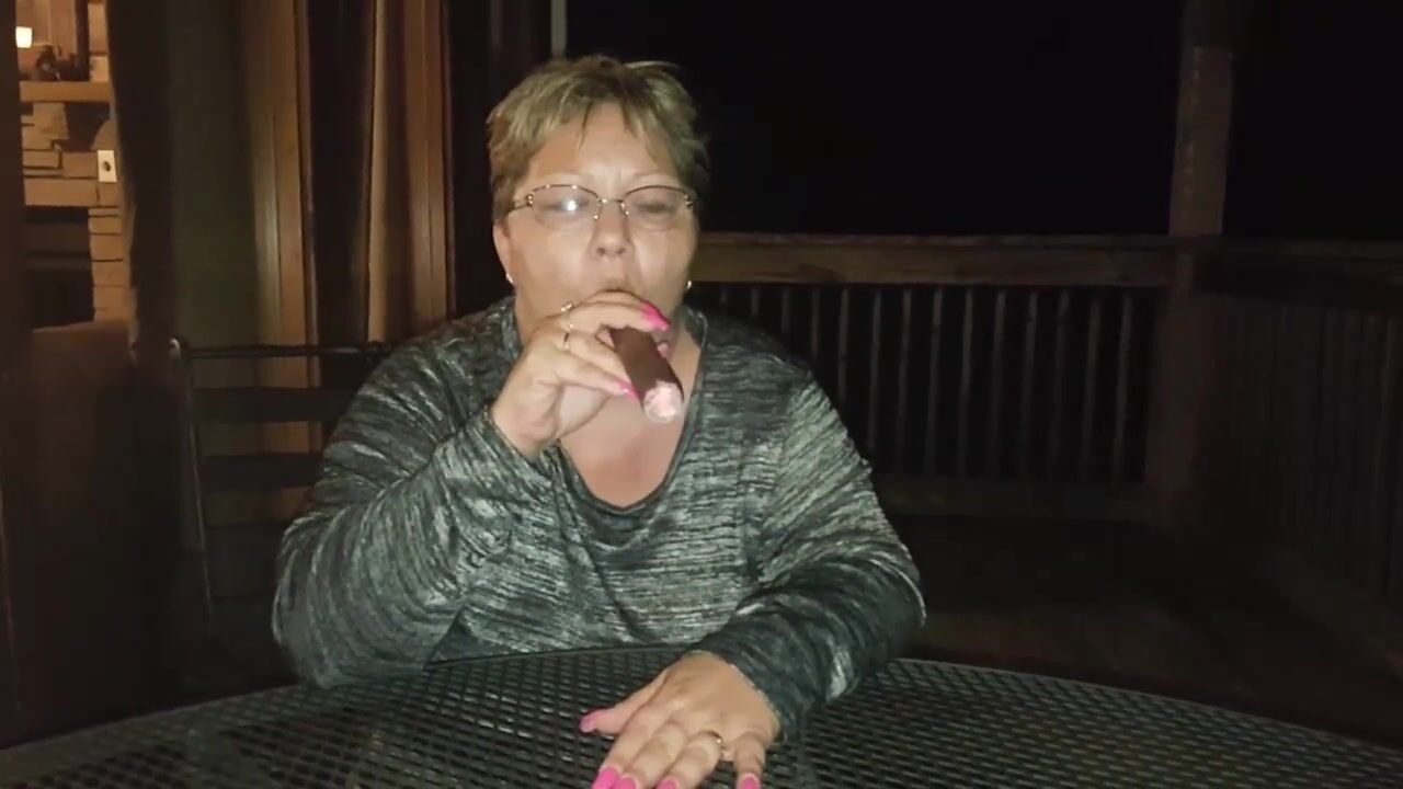 Huge Tennessee Cigar watch online