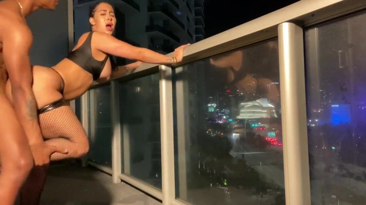Hard and blowjob on the balcony at night watch online image